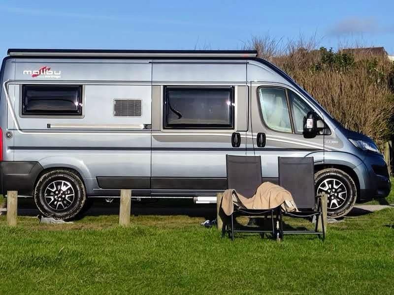 Malibu Carthago campervan 600, Particulier, Buscamper of Camperbus, Carthago