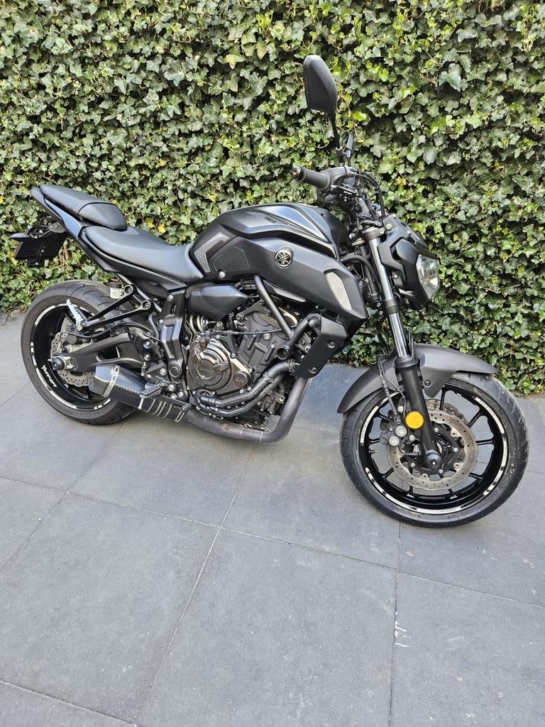 Yamaha MT-07, 35kw, Tech Black. 9000 kilometer op de teller., Motoren, Motoren | Yamaha, 2 cilinders, Sportuitlaat, Gebruikt, Particulier