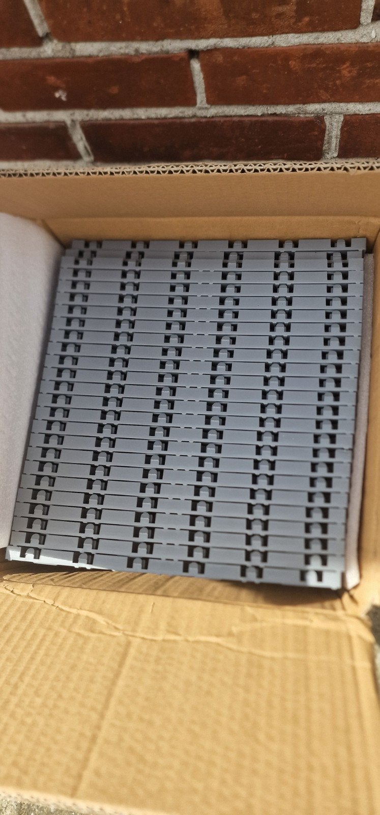 Nieuwe kunststof garage tegels (25 stuks) - grijs, Doe-het-zelf en Verbouw, Minder dan 10 cm, Kunststof, Overige typen, Nieuw