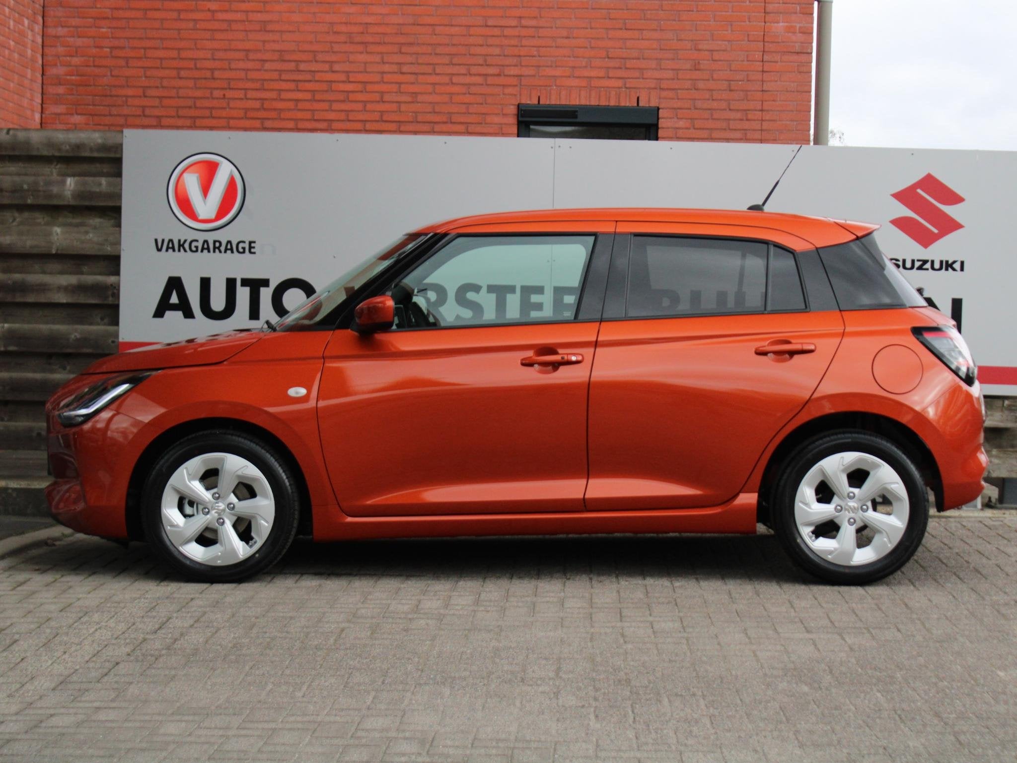 Suzuki Swift 1.2 Select Smart Hybrid incl. 2000 euro korting, Auto's, Voorwielaandrijving, 12 maanden, Stof, Euro 6
