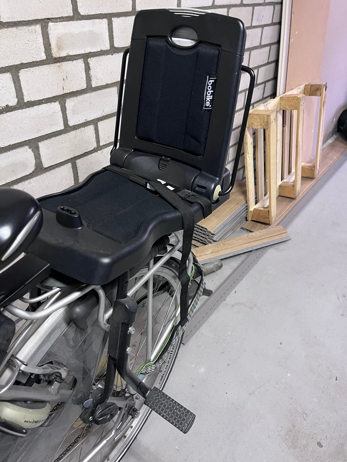 Bobike Junior Classic fietszitje achter - 22-35 kg, Ophalen, Achterzitje, 22 t/m 36 kg, Gebruikt