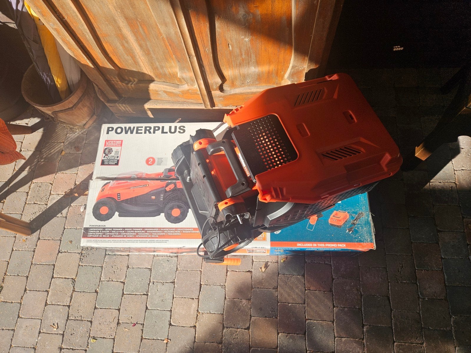 Powerplus Elektrische Grasmaaier - nieuw, Ophalen, Cirkelmaaier, Elektrische grasmaaier, Nieuw