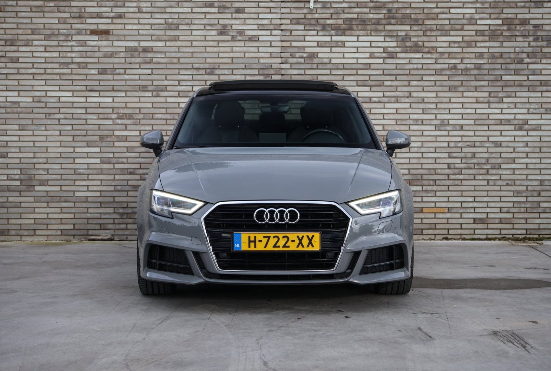 Audi A3 Limousine 1.0 TFSI Sport * S-LINE * PANORAMA DAK * A, Auto's, Gebruikt, 116 pk, Leder, Bedrijf