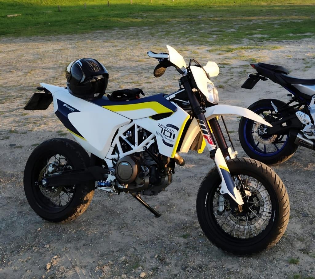 Husqvarna 701 SM Supermoto 2020 A2 - Bomvol Opties!, 700 cc, Particulier, Meer dan 35 kW, Minimaal motorrijbewijs A2