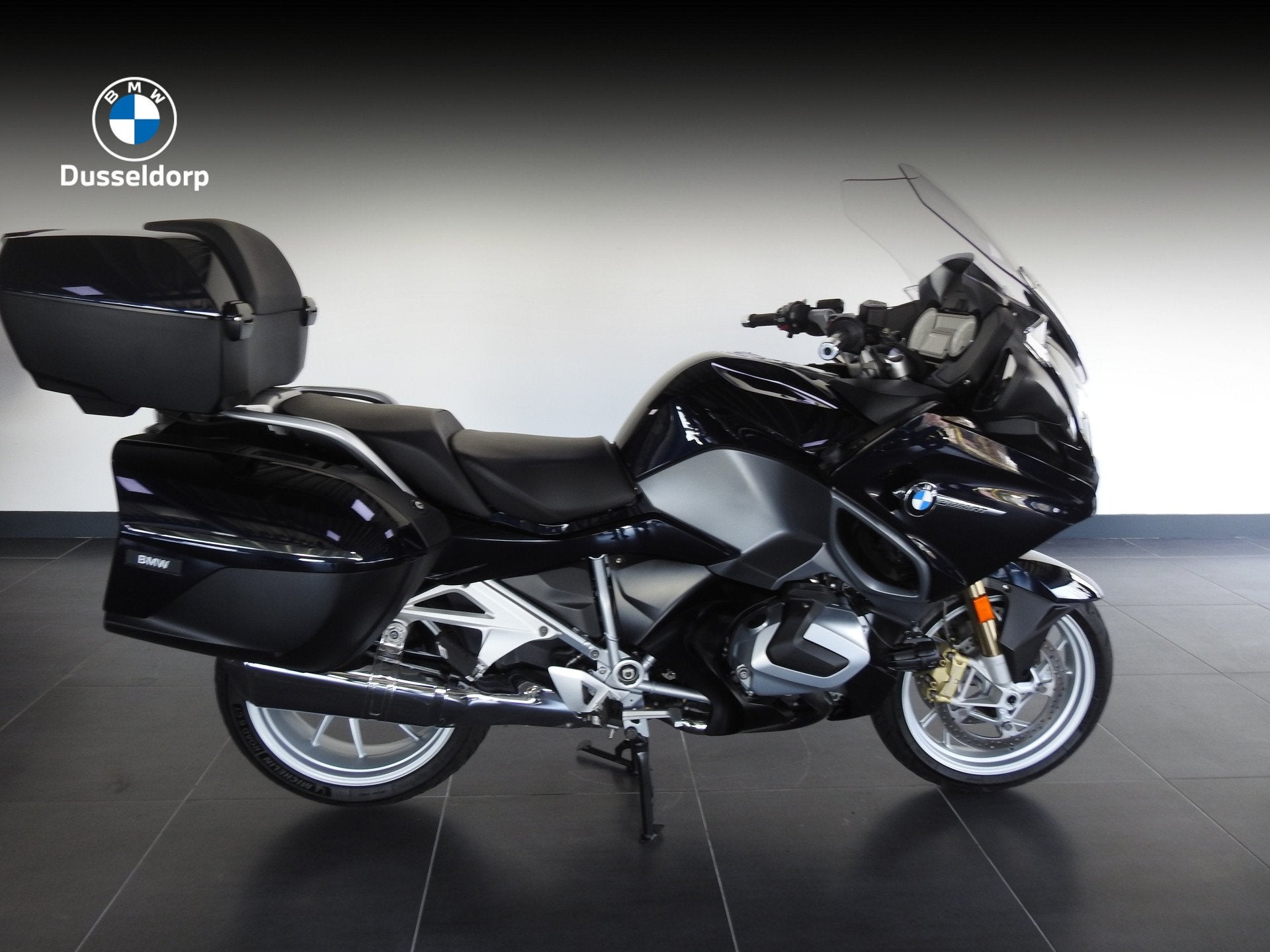BMW R 1250 RT (bj 2018), Van 't Hoffstraat 21
2991XP  BARENDRECHT, NL, 1254 cc, Bedrijf, Dusseldorp Motorrad Barendrecht