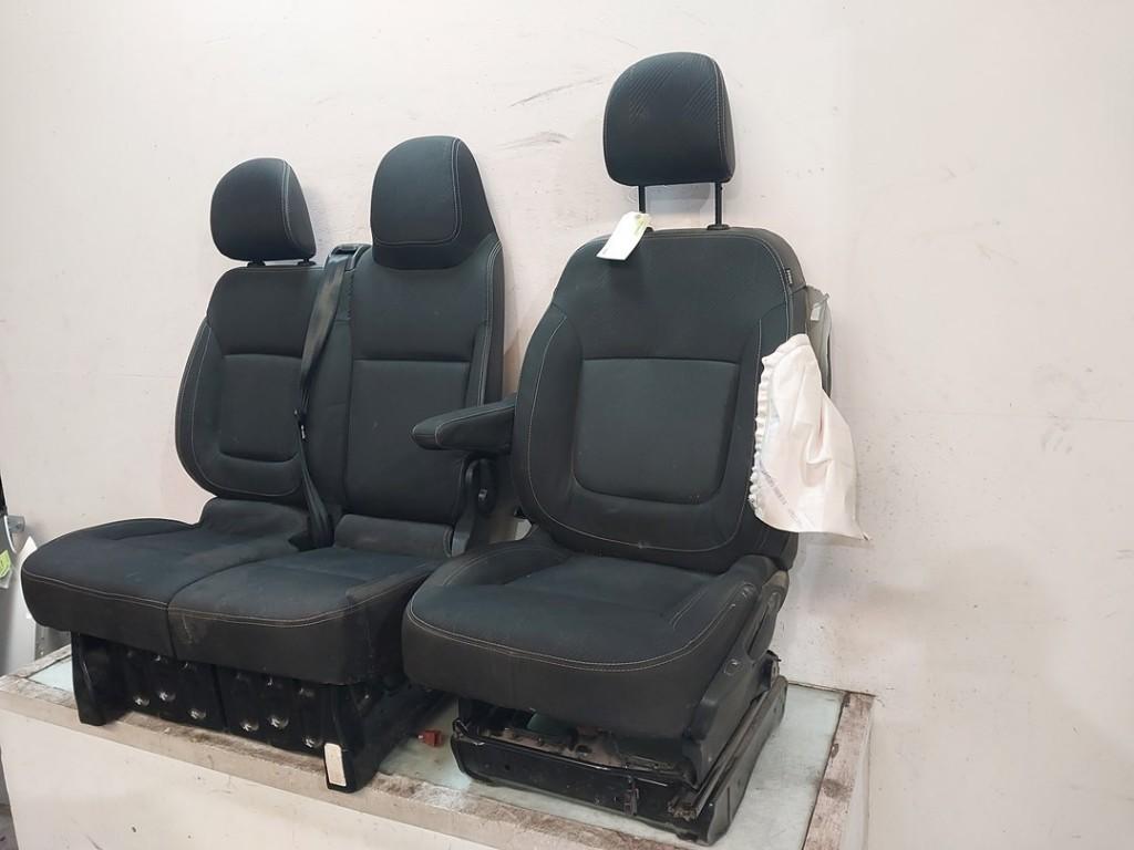 Interieur Renault Trafic (1FL/2FL/3FL/4FL) 2023 93868301, Gebruikt, Renault Deutschland AG, Dialog.deutschland@renault.de, Peter-Huppertz-Straße 5, Köln 51063, , Duitsland