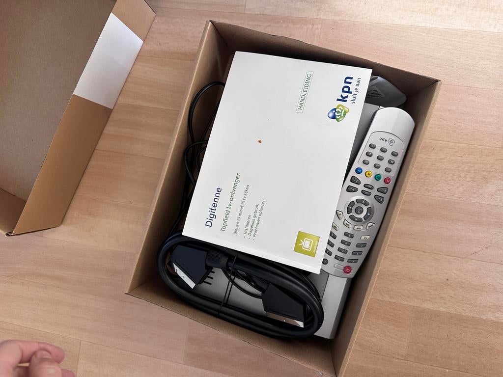 KPN Interactieve TV benodigdheden - defect, voor onderdelen, Ophalen of Verzenden, Niet werkend, Zonder harde schijf