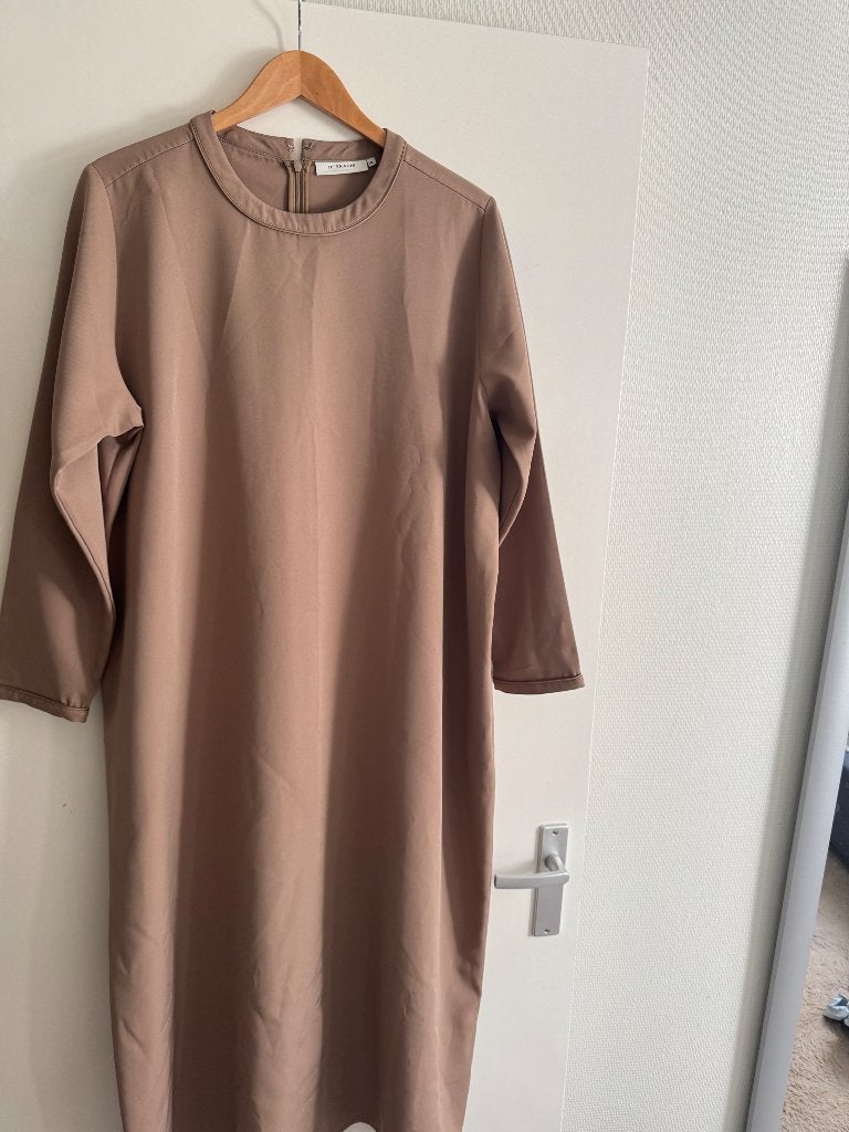 2 merrachi jurk jurken, Kleding | Dames, Jurken, Ophalen of Verzenden, Zo goed als nieuw, Maat 46/48 (XL) of groter, Onder de knie