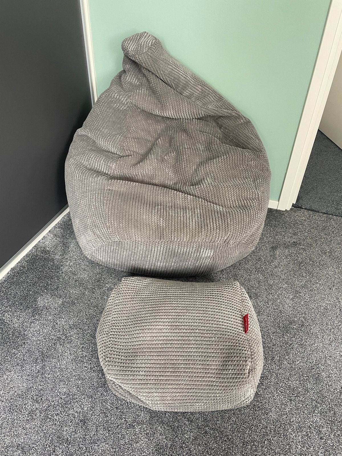 Lounge Pug zitzak en voetenbank - Grijs ribfluweel, Huis en Inrichting, Zitzakken, Ophalen, Zo goed als nieuw, Grijs, Zitzak