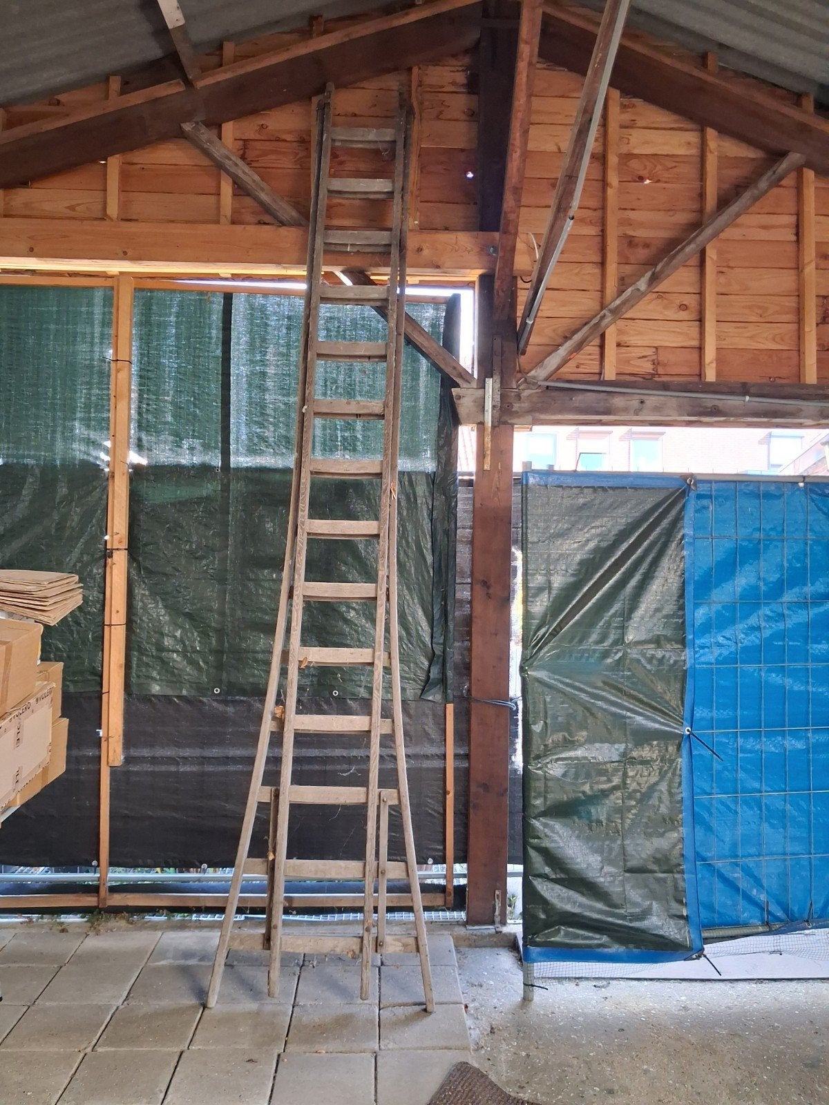 Oude houten ladder - decoratief, Doe-het-zelf en Verbouw, Ladders en Trappen, Ophalen, Gebruikt