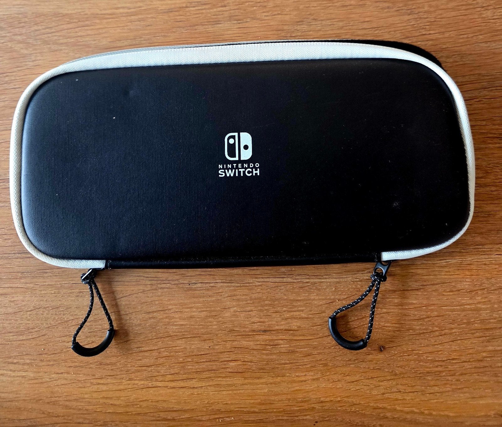 Foto 6 van Nintendo Switch OLED + accessoires (games los te koop)