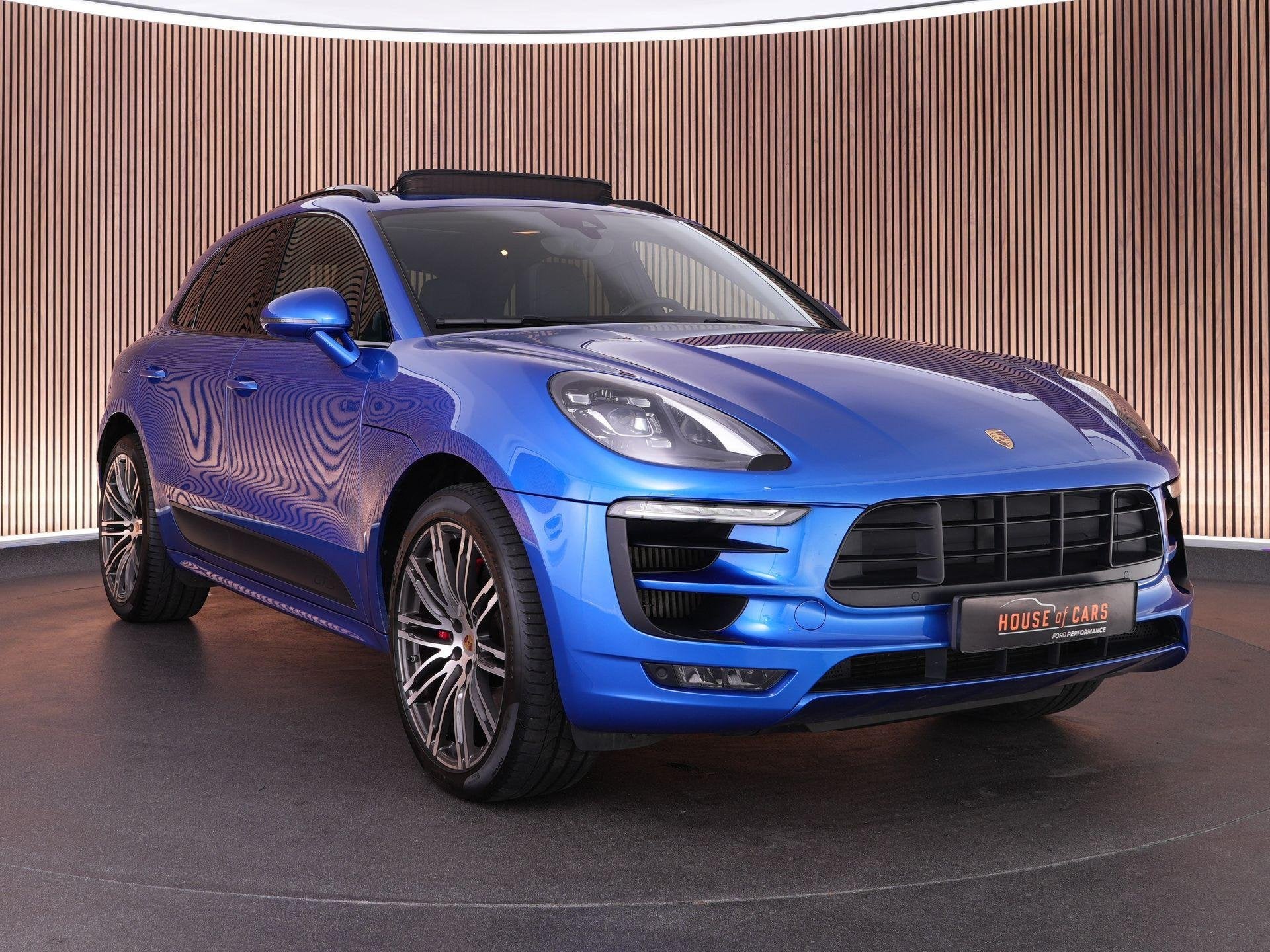 Foto 19 van Porsche Macan 3.0 GTS |panoramadak|luchtvering|PASM|sportuit