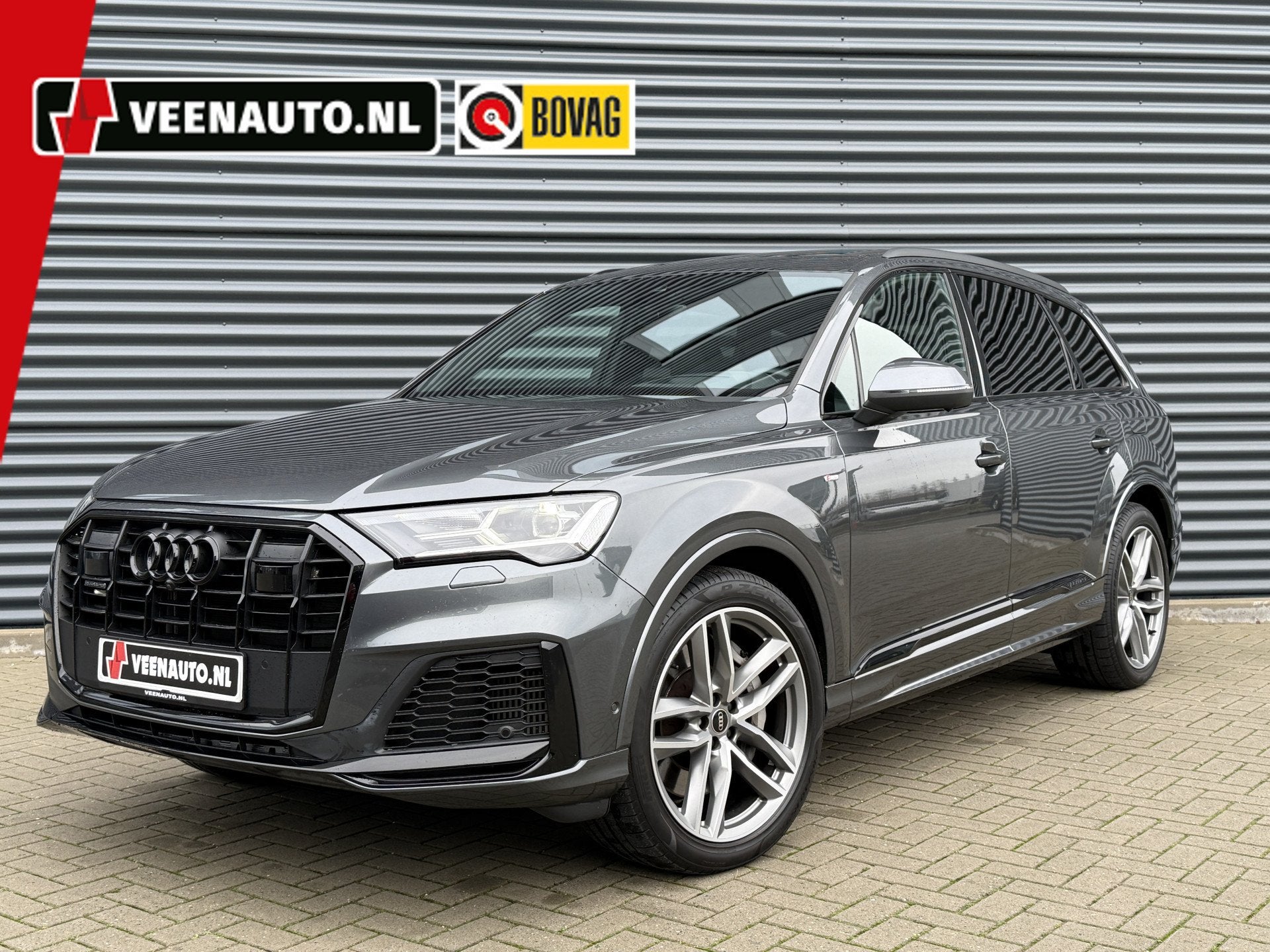 Audi Q7 55 TFSI e quattro S-Line Pano/B&O/Trekhaak/360cam/So, Auto's, Automaat, Dealer onderhouden, Gebruikt, Zwart