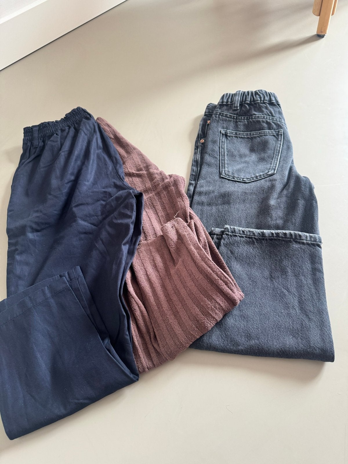 Kledingpakket: 6 T-shirts 128/131 en 3 Broeken (Maat 131, Ophalen of Verzenden, Meisje