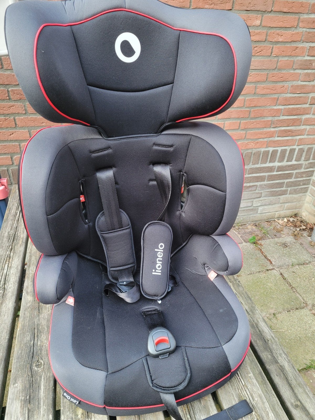 Lionelo kinderstoel, Kinderen en Baby's, Kinderstoelen, Ophalen, Gebruikt, Meegroeistoel, Gordel(s)