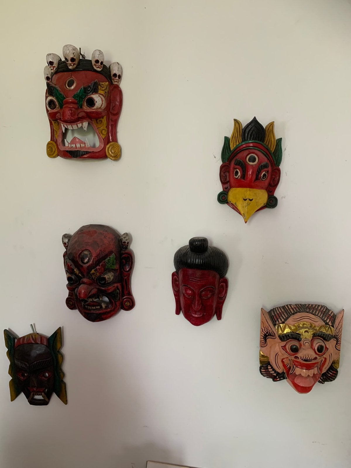 6 Nepalese / Tibetaanse decoratieve maskerkunst, Ophalen