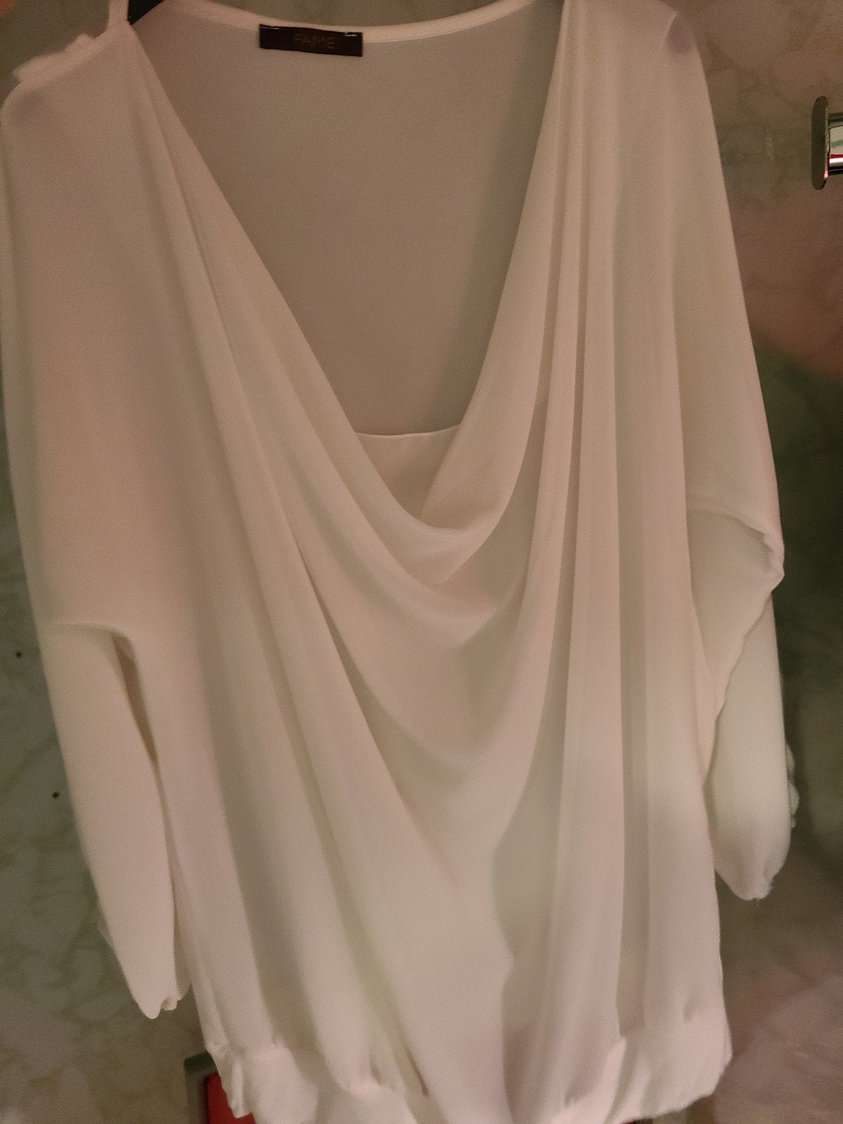Elegante Crèmekleurige Blouse met Lange Mouwen, Kleding | Dames, Maat 38/40 (M), Beige, Ophalen of Verzenden, Onbekend