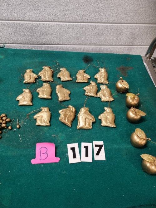 kerstboomhangers gouden appels en pinguins [b117b], Diversen, Kerst, Ophalen of Verzenden, 'T Olde Gre-j, Info@toldegrej.nl, Endepoelstraat 20f Didam