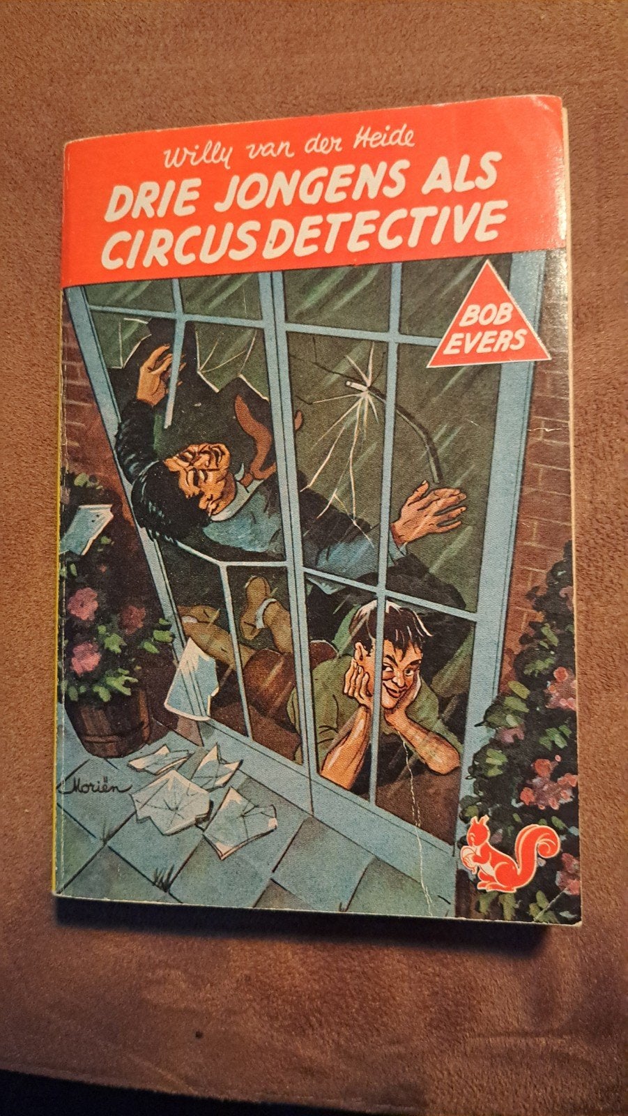 X Drie Jongens als Circusdetective - Willy van der Heide, Boeken, Ophalen of Verzenden, Gelezen, Willy van der Heide