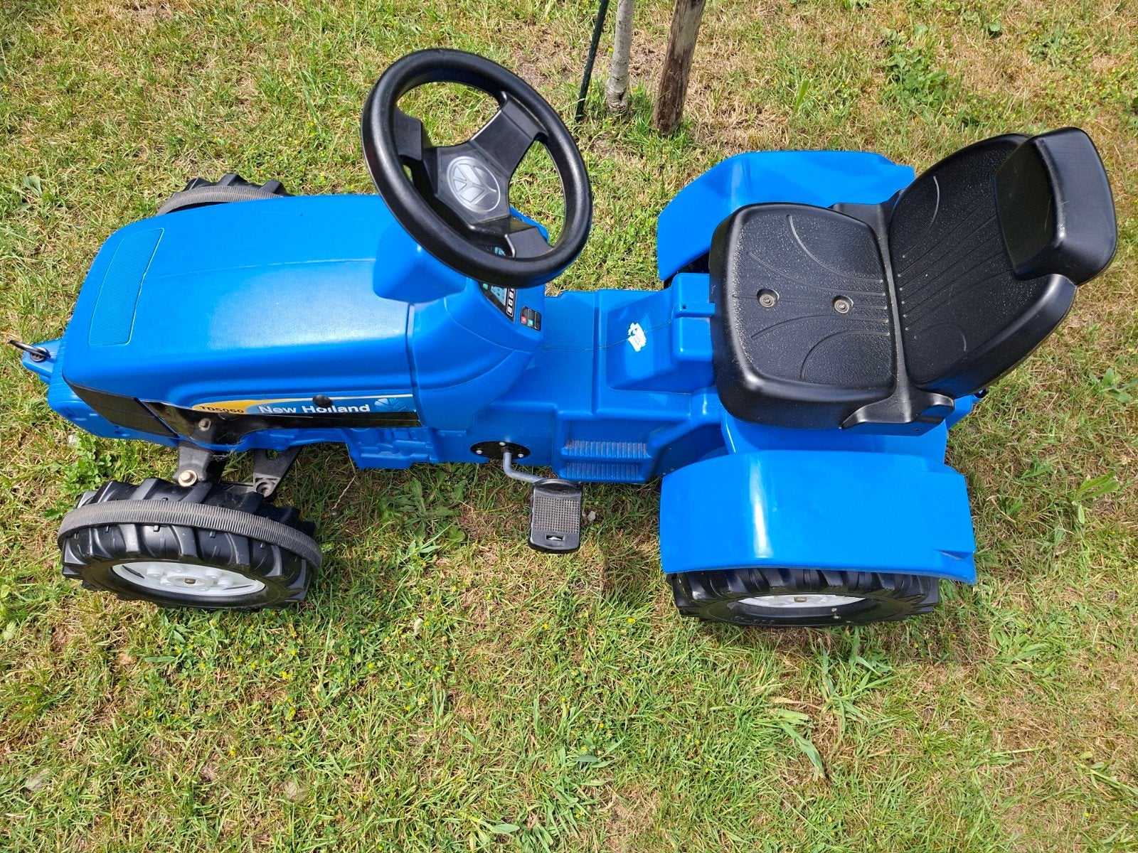 New Holland traptractor met aanhanger, Ophalen, Gebruikt