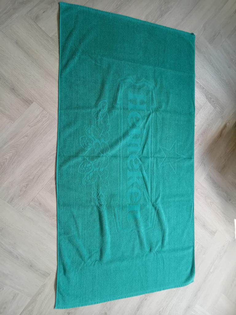 • Heineken groot badlaken  €6,50, Verzamelen, Ophalen of Verzenden