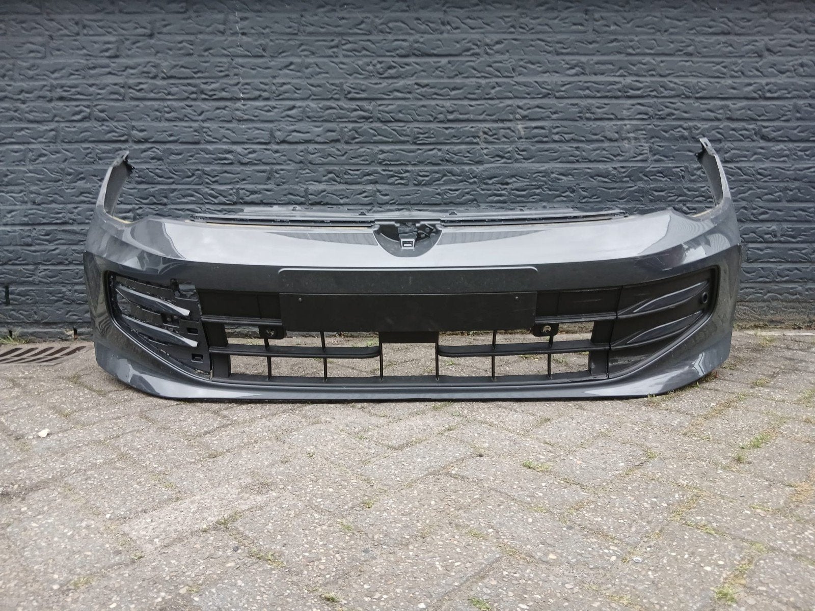 Voorbumper 6x pdc VW Golf 8 facelift bj 2024-heden, Gebruikt, Wolfsburg, Ophalen of Verzenden, Excellence