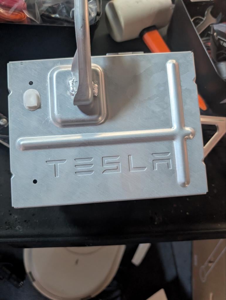 Kapotte Tesla model 3 2019 subwoofer/ audio versterker, Ophalen of Verzenden, Gebruikt