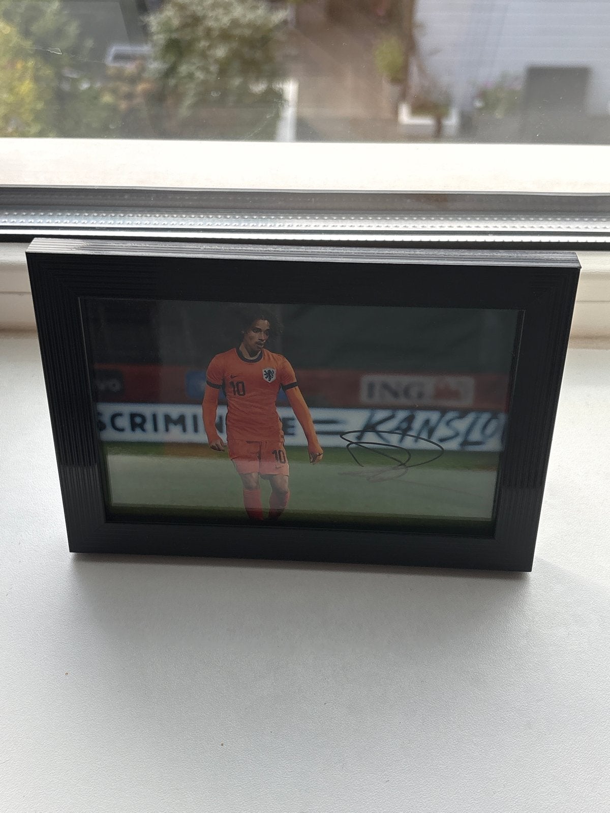 Gesigneerde foto van Zechiel in lijst, Verzenden, 1980 tot heden, Foto, Zo goed als nieuw