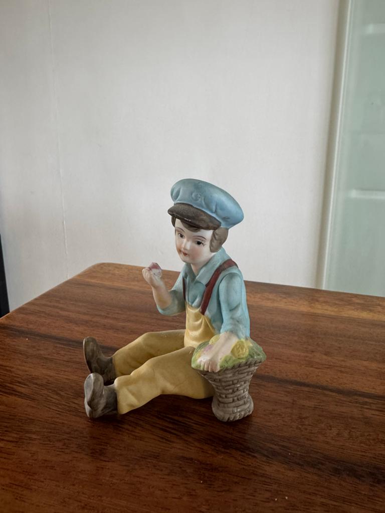 Vintage stenen beeldjes diverse figuren, Antiek en Kunst, Kunst | Beelden en Houtsnijwerken, Ophalen, Groep mensen, Minder dan 20 cm