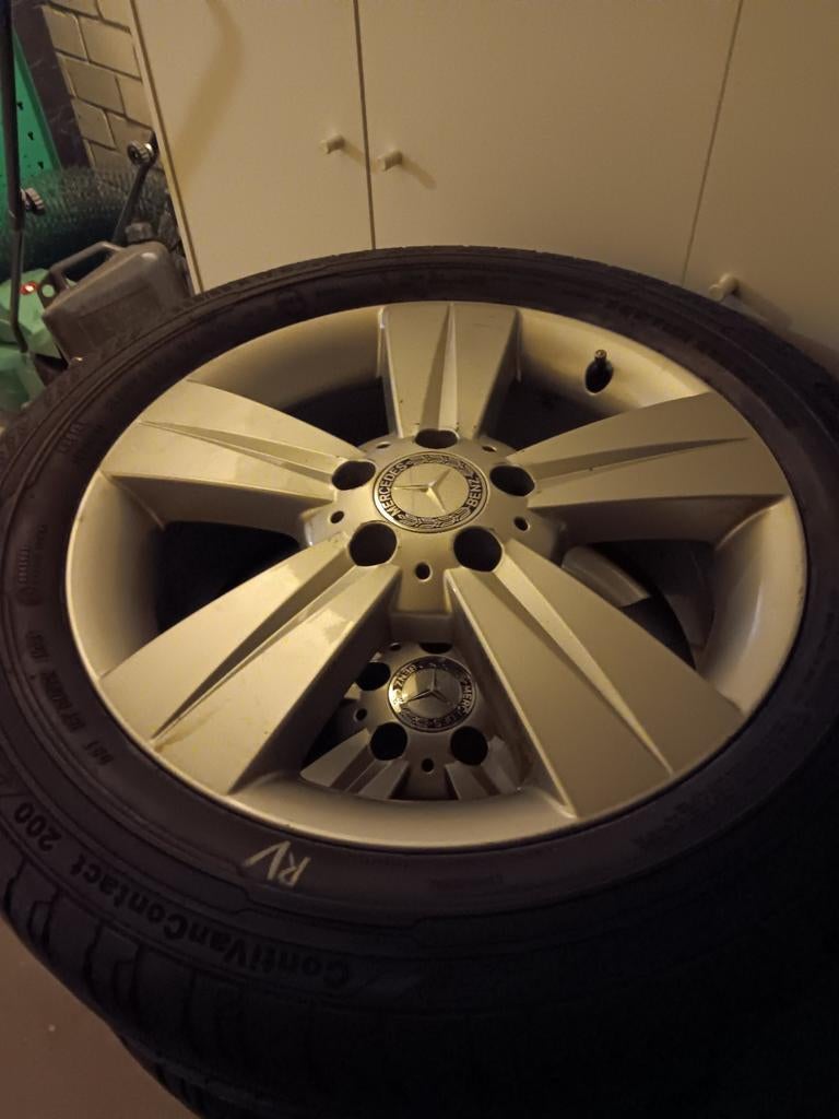 Banden en velgen mercedes vito, Bestelwagen, 17 inch, Ophalen of Verzenden, Zomerbanden