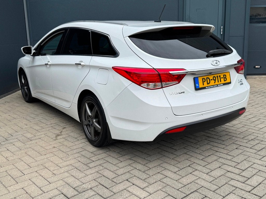 Hyundai I40 Wagon 2.0 GDI i-Vision / Automaat / led, Euro 5, 4 cilinders, 700 kg, Wit