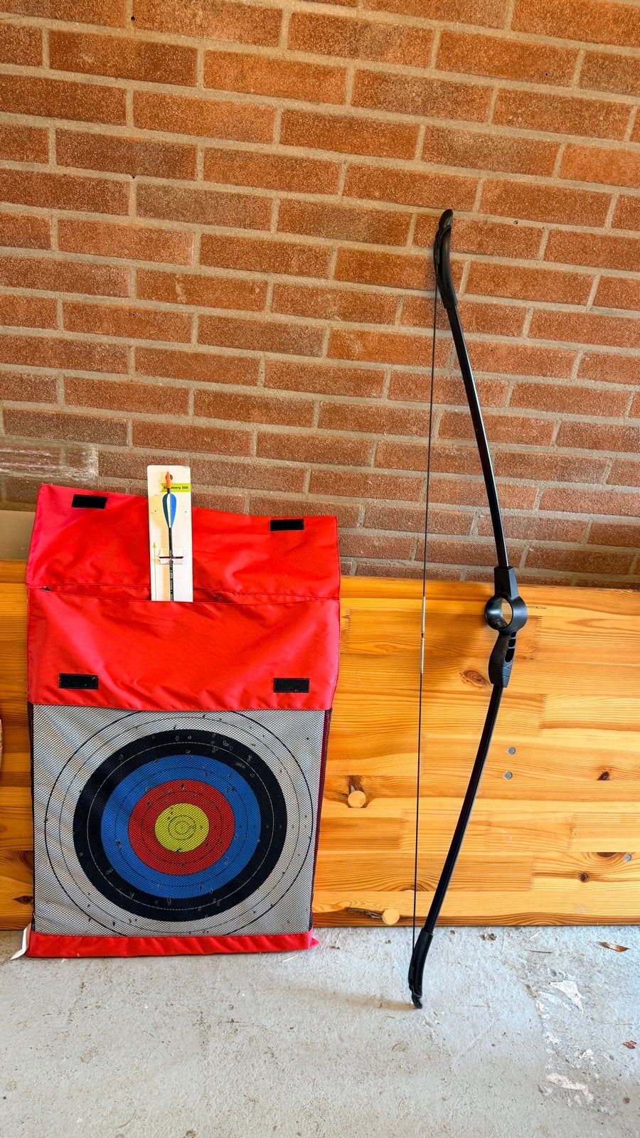 Decathlon boogschietset met doel en 4 pijlen, Ophalen, Gebruikt, Recurveboog