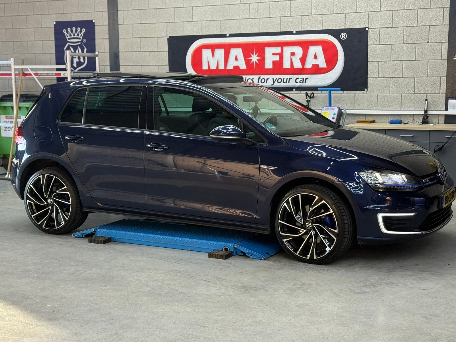 Velgen  19 inch vw audi seat skoda Hankook 235/35/19, Auto-onderdelen, Banden en Velgen, Nieuw, 235 mm, Personenwagen