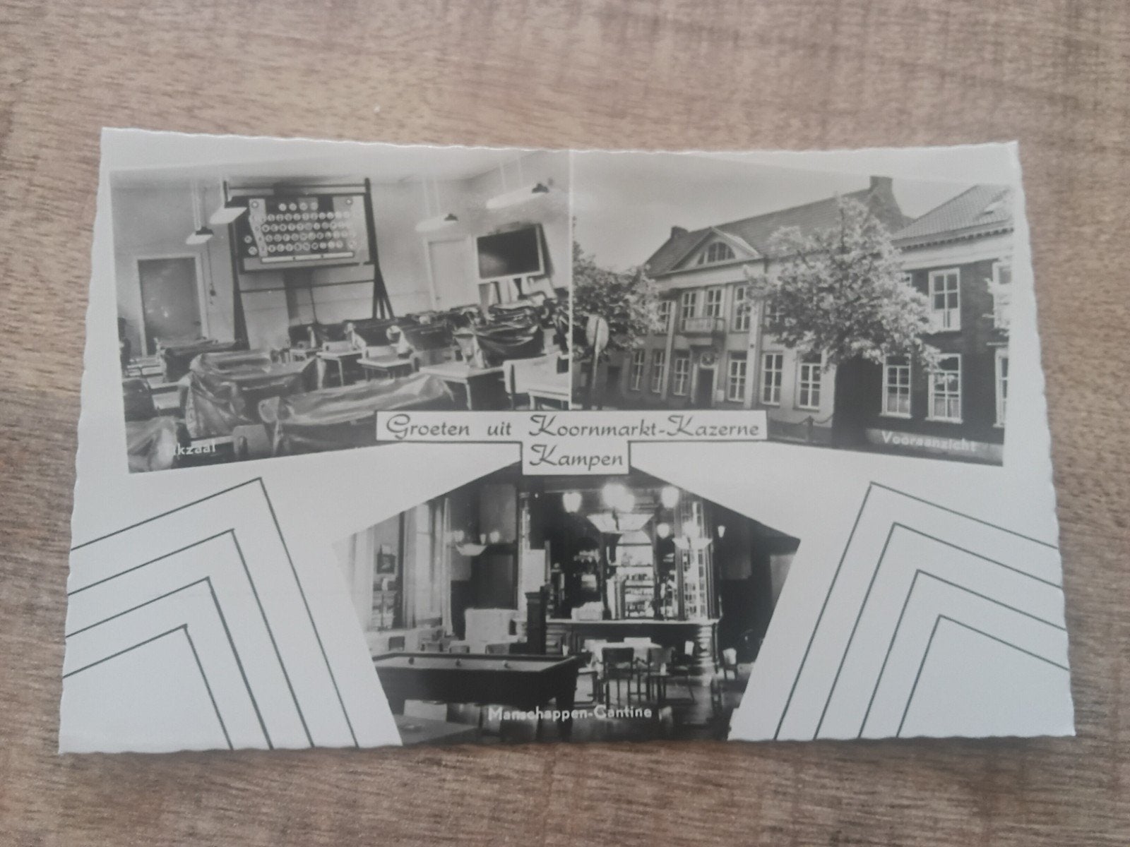 ansichtkaart Kampen Koornmarkt Kazerne, Verzenden, 1960 tot 1980, Gebruikt
