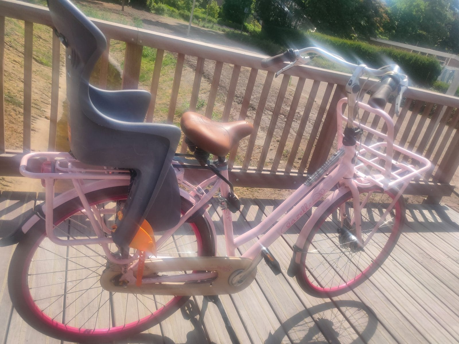 Gazelle fiets met rekje, Ophalen, Zo goed als nieuw, Versnellingen