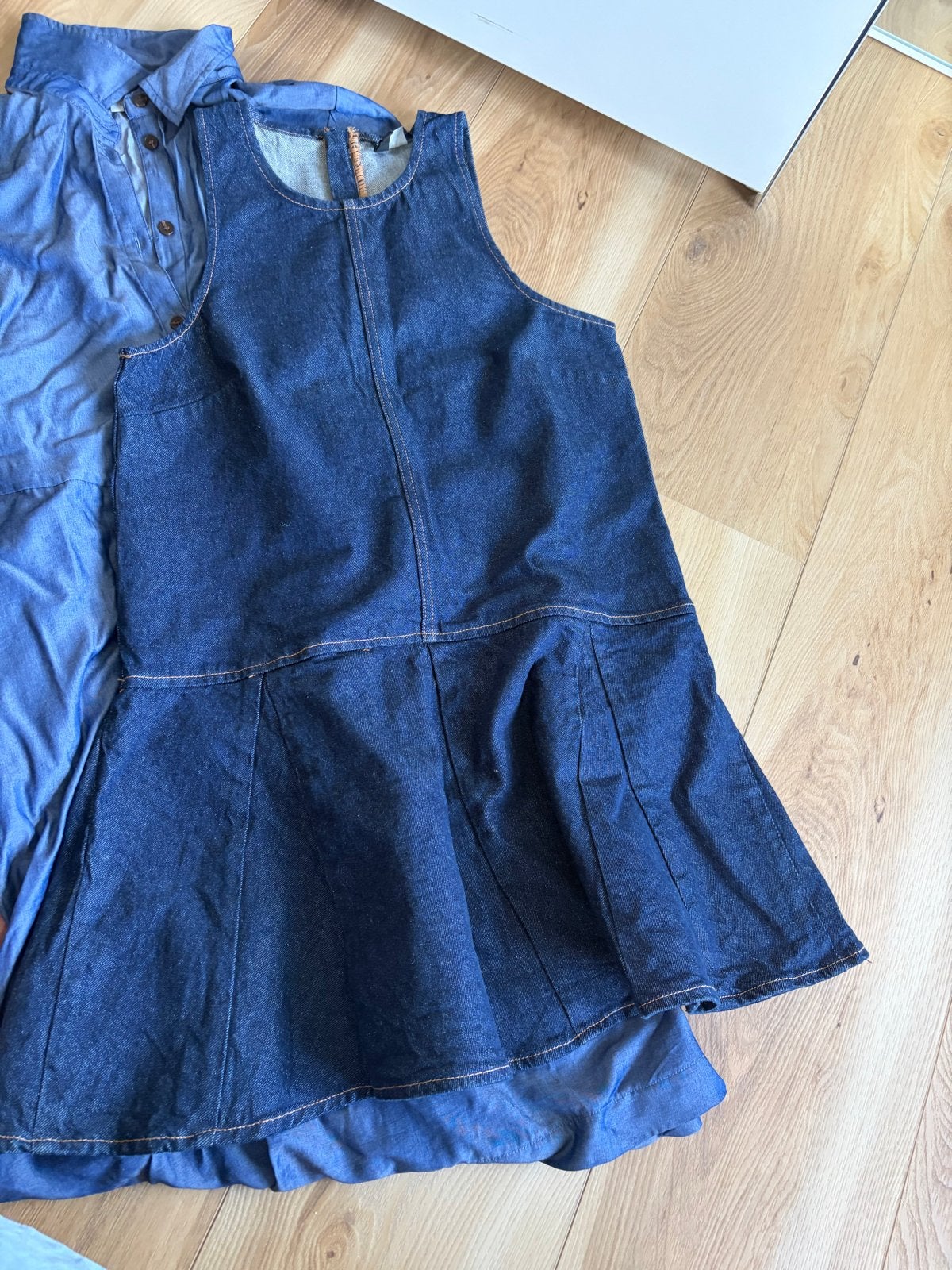 Korte denim jurk van H&M Divided en Kaffe denim jurk, Ophalen, Blauw, Zo goed als nieuw, Knielengte