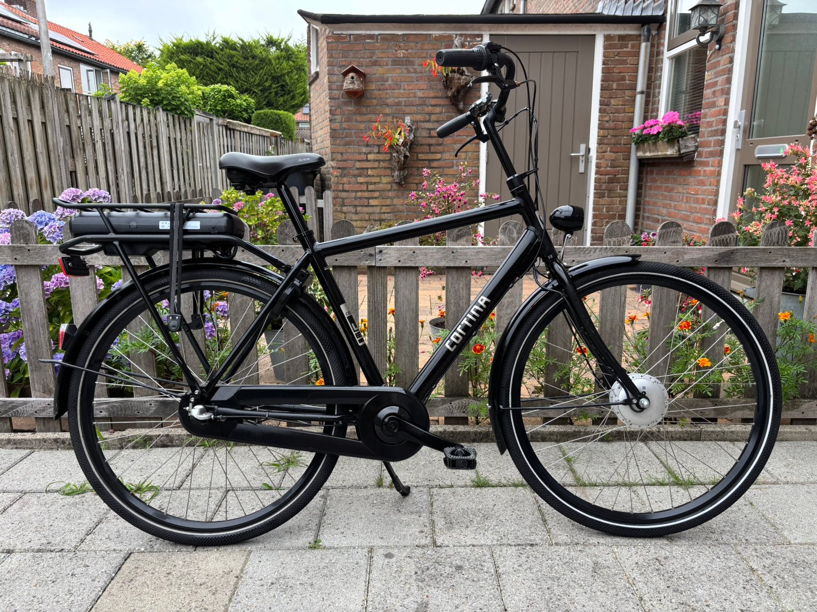 Cortina E-U1 H53 zwart – met NIEUWE motor & NIEUWE accu, Fietsen en Brommers, Elektrische fietsen, Ophalen, Zo goed als nieuw