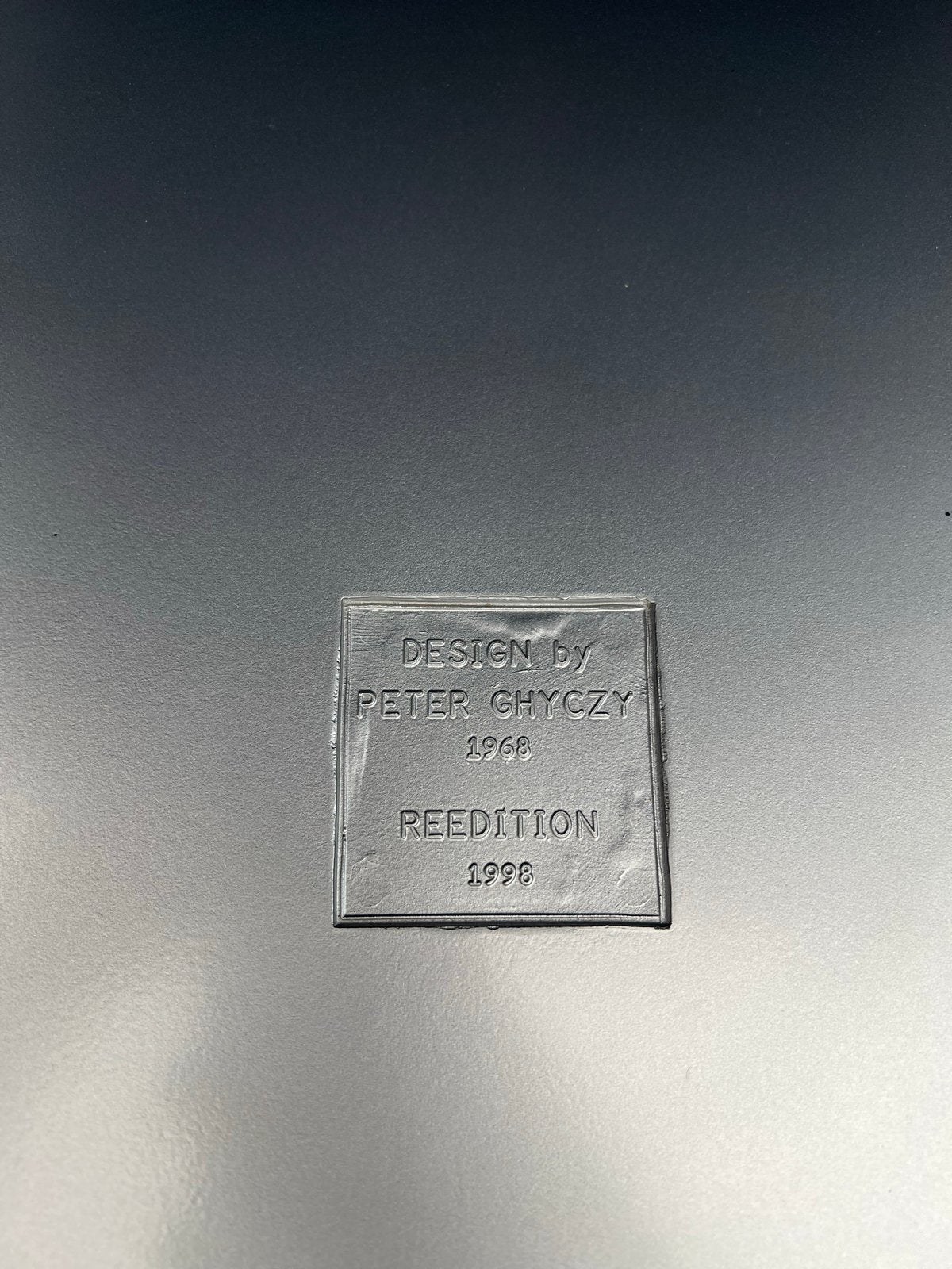 Peter Ghyczy Tuinstoel 'Egg Chair' Re-editie 1998, Ophalen, Kunststof, Gebruikt, Overige kleuren