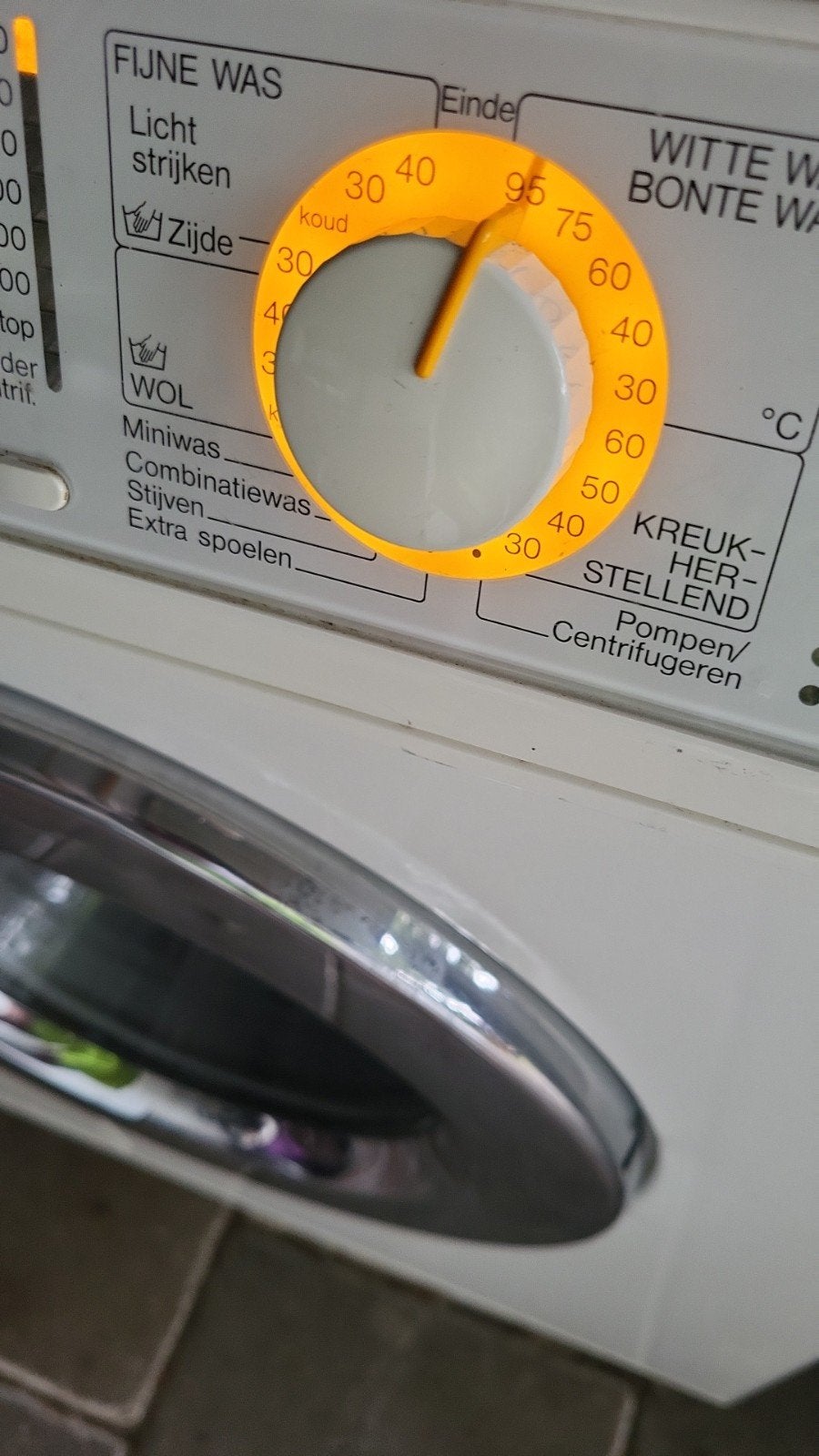Miele Novotronic W363 Wasmachine - Voorlader, Ophalen, 6 tot 8 kg, Gebruikt, 1600 toeren of meer