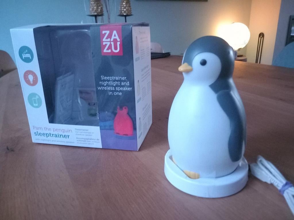 Zazu Slaaptrainer Pam de Pinguïn - Nachtlampje & Speaker, Ophalen of Verzenden, Gebruikt