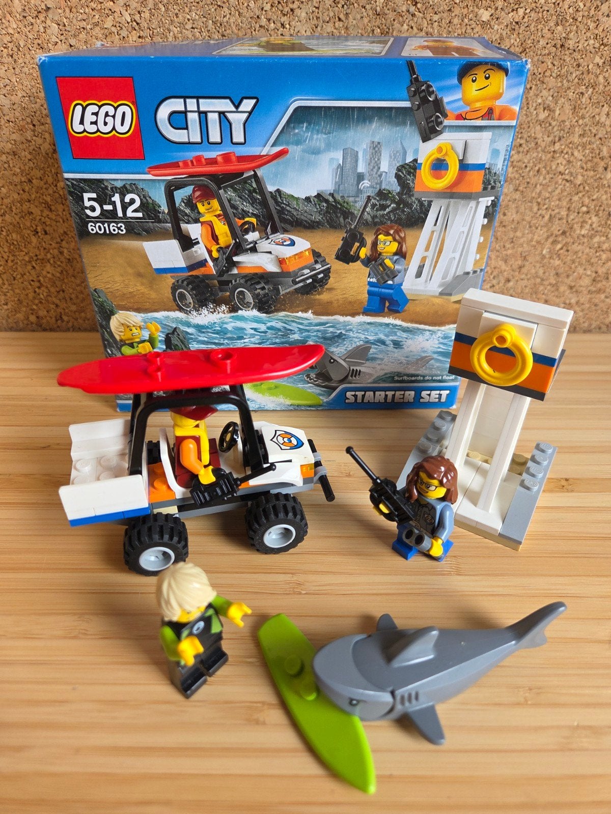 Lego City Starter Set 60163 Kustwacht, haai en minifiguren
