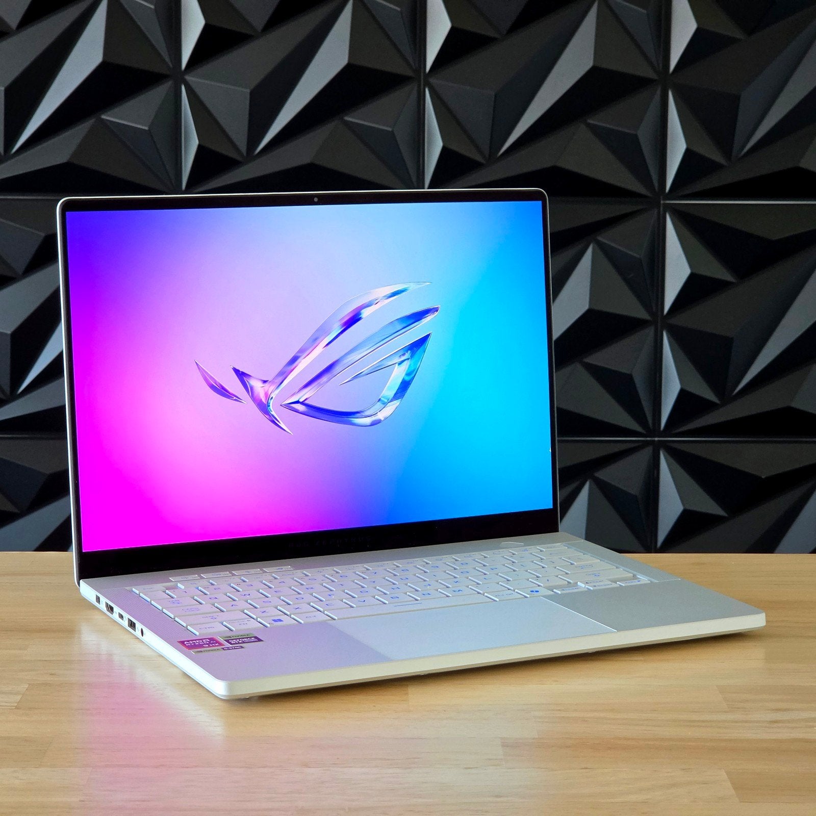 Asus Zephyrus G14 (RTX 5070Ti + 32GB RAM), Computers en Software, Windows Laptops, Met videokaart, Nieuw, 14 inch, Ophalen of Verzenden