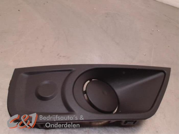 Afdekplaat mistlamp rechts van een Renault Master, Gebruikt, -, -, Ophalen of Verzenden