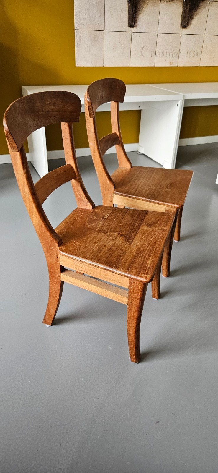 Twee teakhouten kinderstoelen, Ophalen
