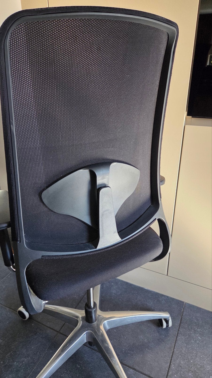 Ergonomische design bureaustoel Kinnarps Salida (Drabert) –, Ophalen, Ergonomisch, Gebruikt, Zwart