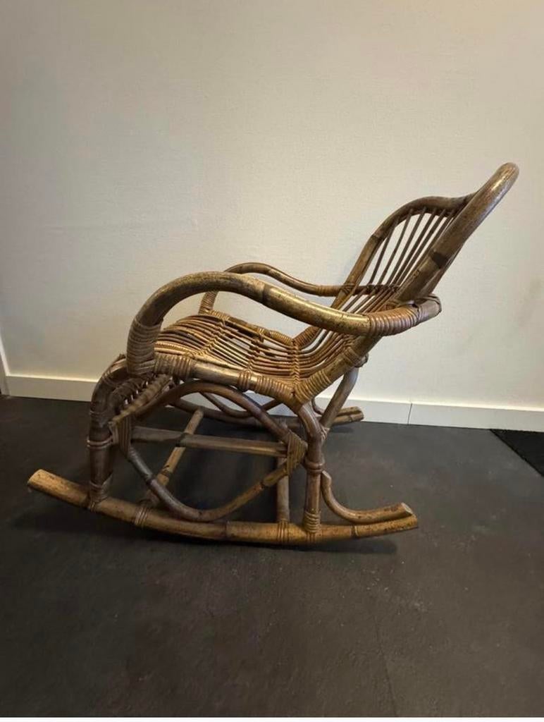 Rotan schommelstoel (kinder), Ophalen, Zo goed als nieuw, Stoel(en)