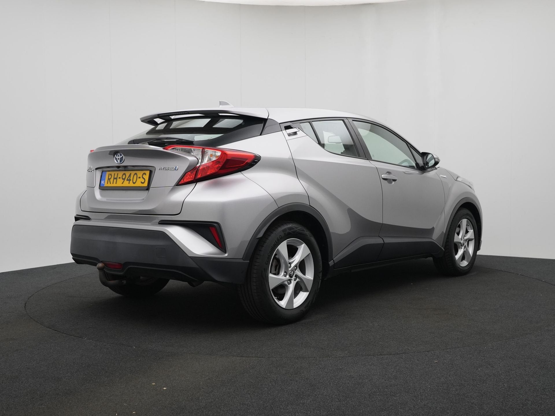 Toyota C-HR 1.8 Hybrid Active | Trekhaak (bj 2017), Auto's, 12 maanden, Stof, 4 cilinders, 122 pk