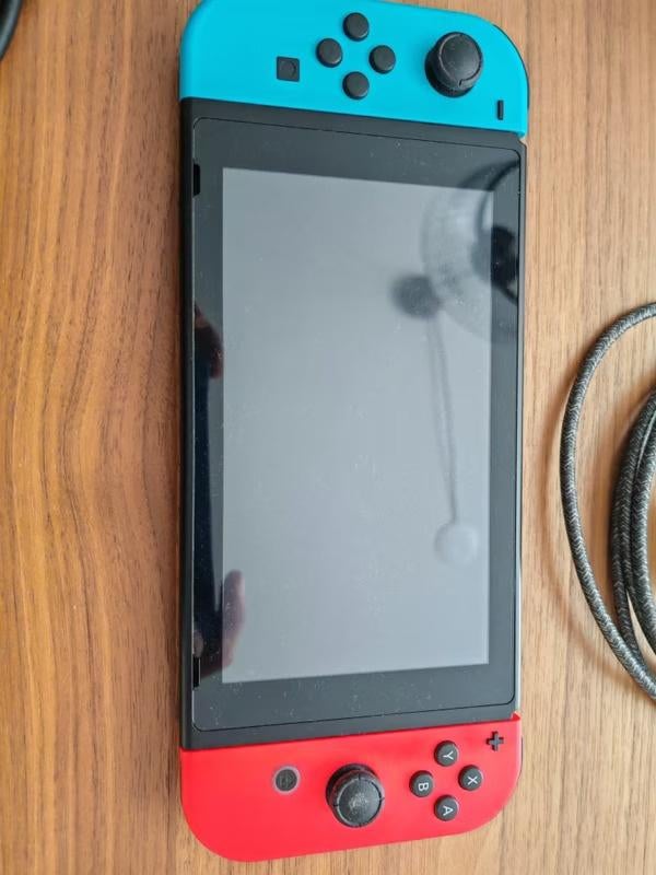 Nintendo Switch (2019 model) Blauw, Rood, Spelcomputers en Games, Spelcomputers | Nintendo Switch, Switch 2019 Upgrade, Gebruikt