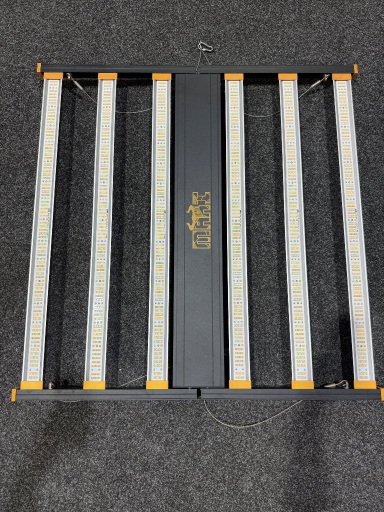 Mari led kweeklamp 680watt, Ophalen, Zo goed als nieuw, Kweeklamp