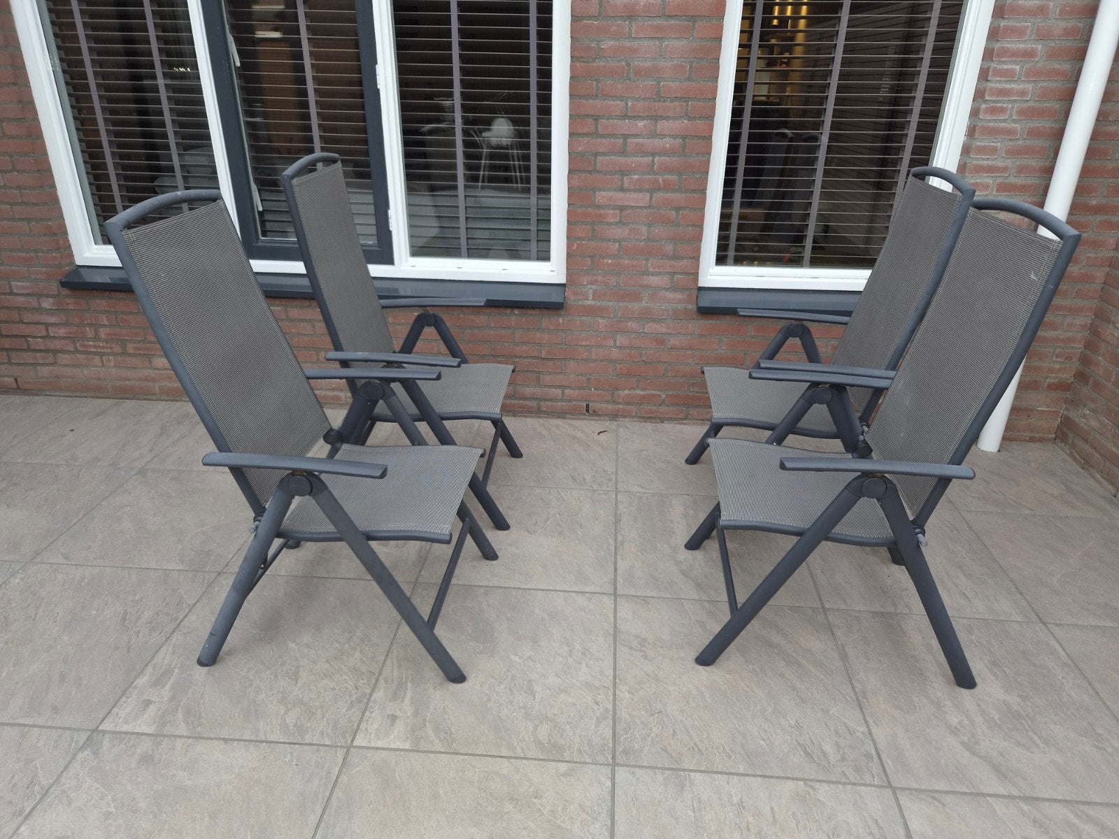 4 verstelbare tuinstoelen - grijs